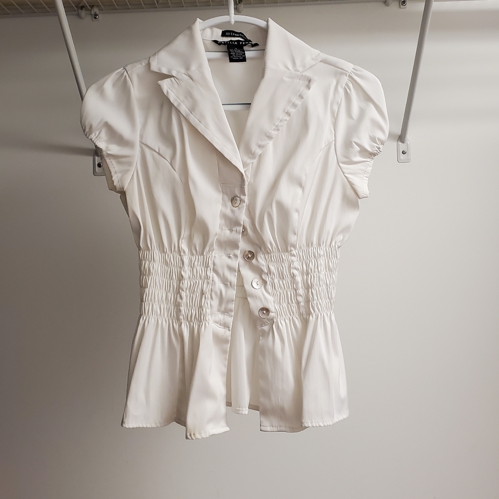 White button up short sleeve shirt